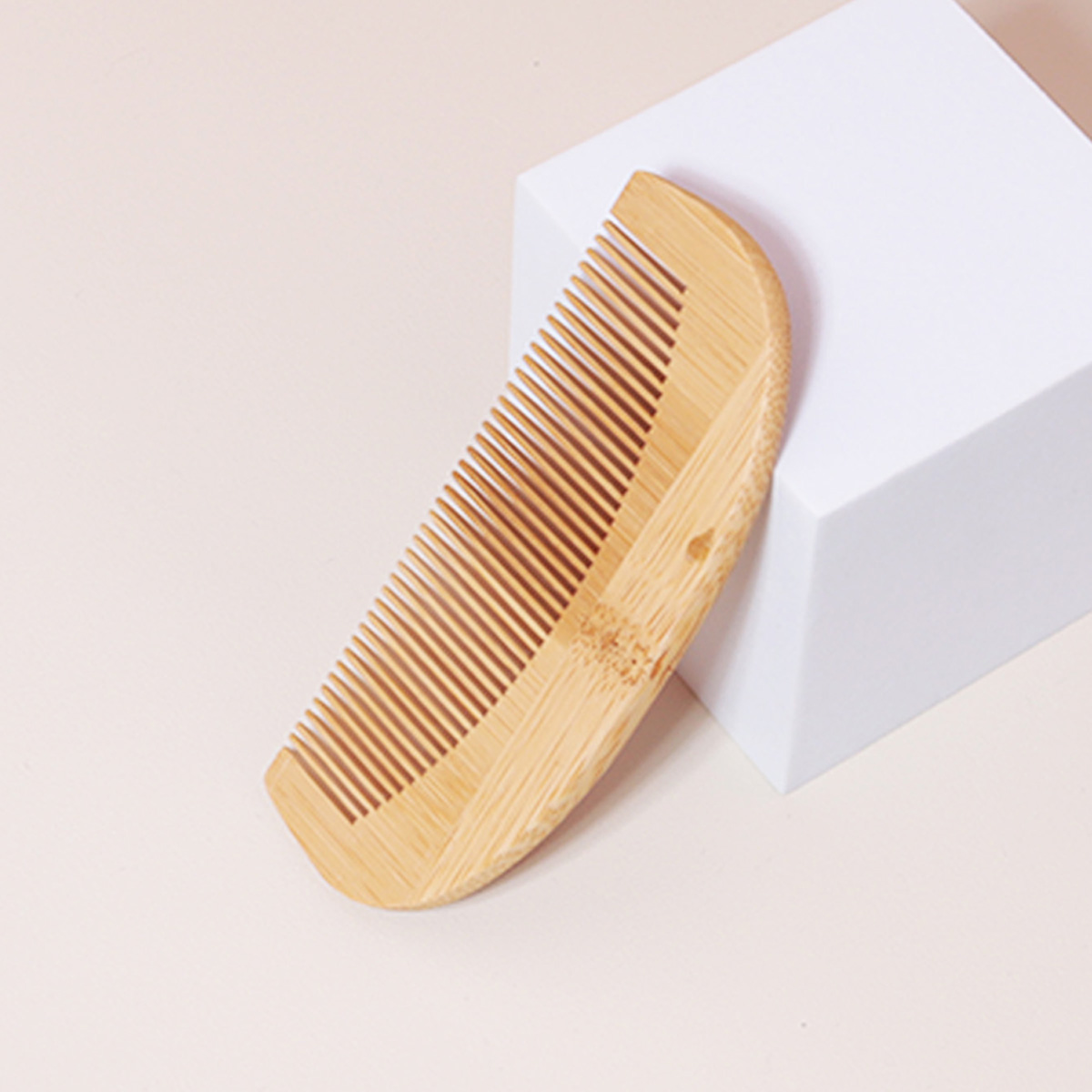 Hair Care Wavy Hair - 天然竹と木製の櫛、静電気防止木製櫛、巻き毛、細い髪、太い髪、ウェーブヘア、ストレートヘアに適しています。